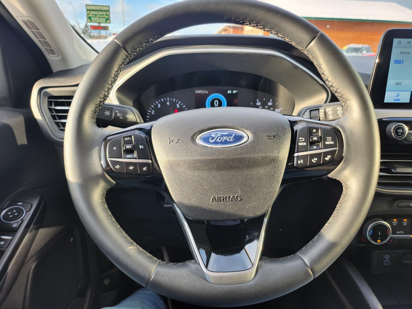 2022 GRAY /BLACK FORD ESCAPE SEL (1FMCU9H64NU) with an 1.5L engine, Automatic transmission, located at 1960 Industrial Drive, Wasilla, 99654, (907) 274-2277, 61.573475, -149.400146 - Photo#8